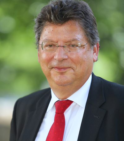 Reinhard Meyer - Minister für Wirtschaft, Infrastruktur, Tourismus und Arbeit